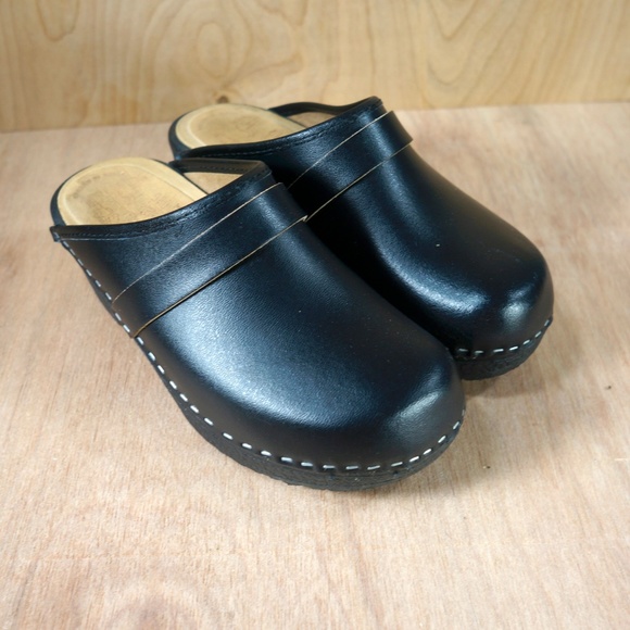 Skane Toffeln Black Leather Clogs Made in Sweden - Picture 4 of 7